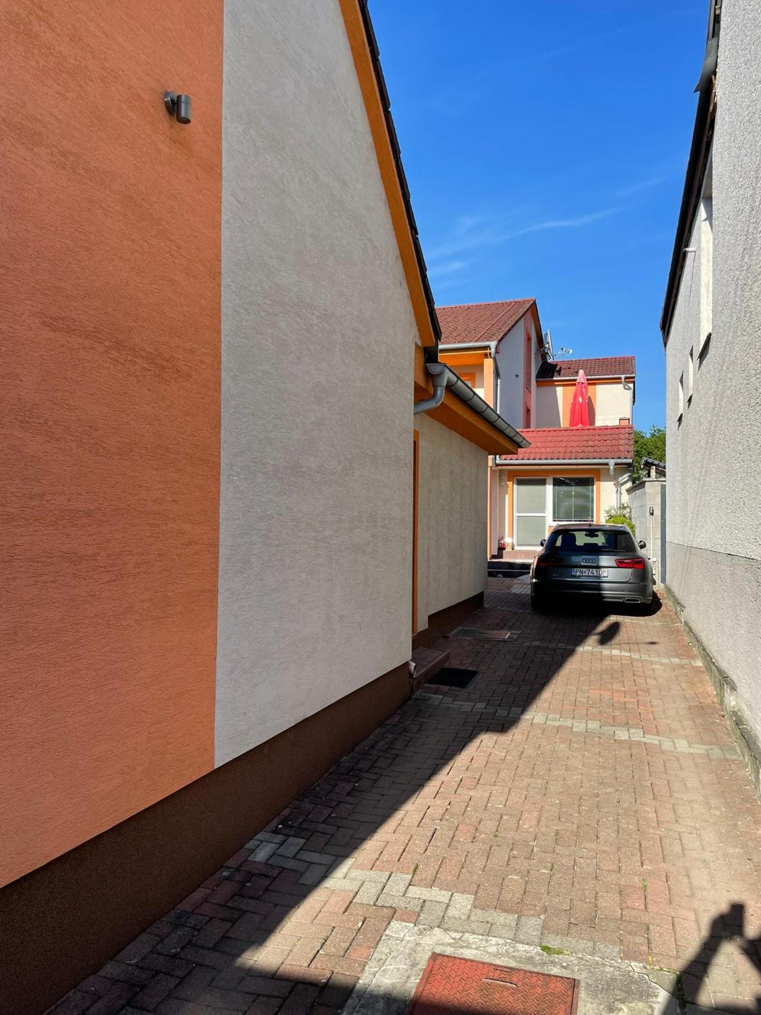 Apartman Marta Banka Exteriör bild